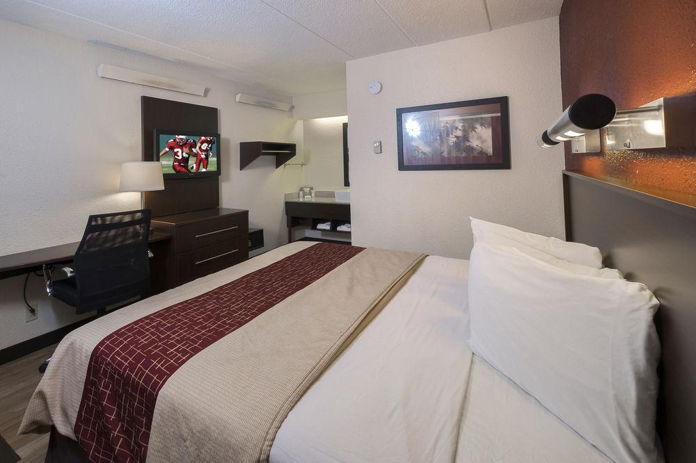 Red Roof Inn Plus+ Wilmington - Newark Christiana Екстер'єр фото