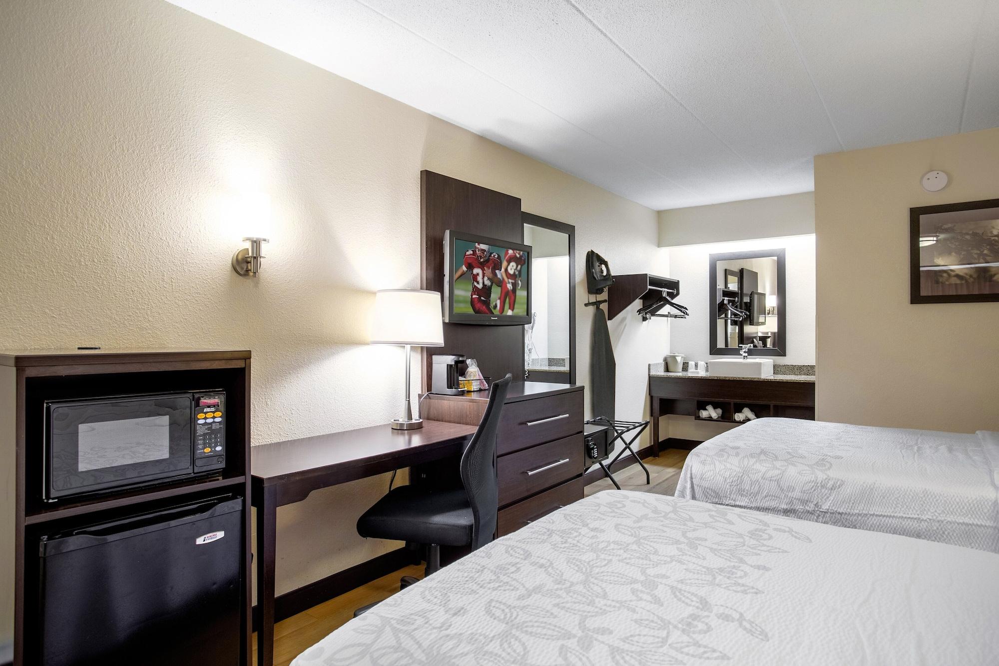 Red Roof Inn Plus+ Wilmington - Newark Christiana Екстер'єр фото
