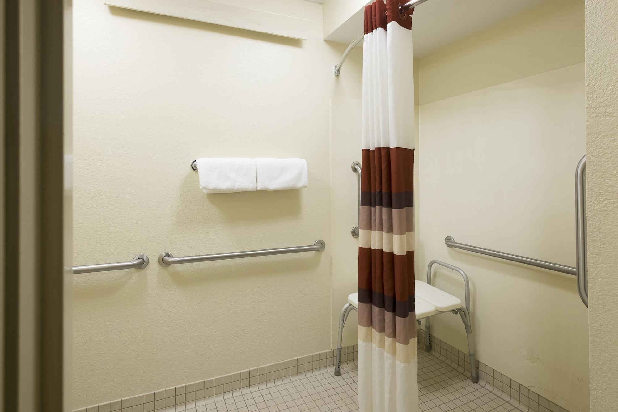 Red Roof Inn Plus+ Wilmington - Newark Christiana Екстер'єр фото